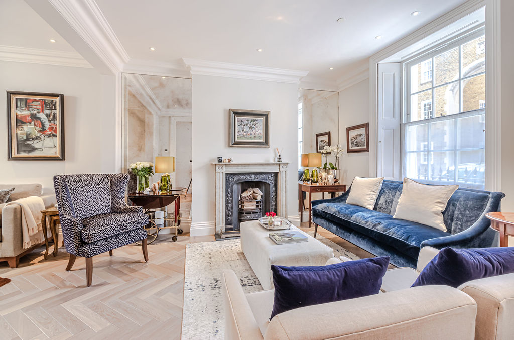 Terrace house in Chelsea with enlarged basement and refurbished