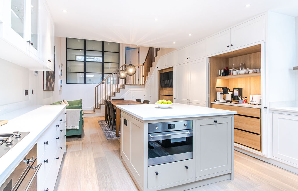 Terrace house in Chelsea with enlarged basement and refurbished