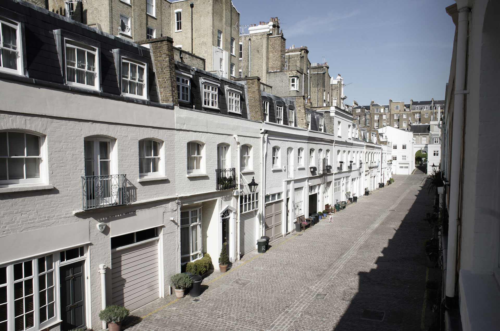 Petersham Place South Kensington Reconfigured Mews House 05